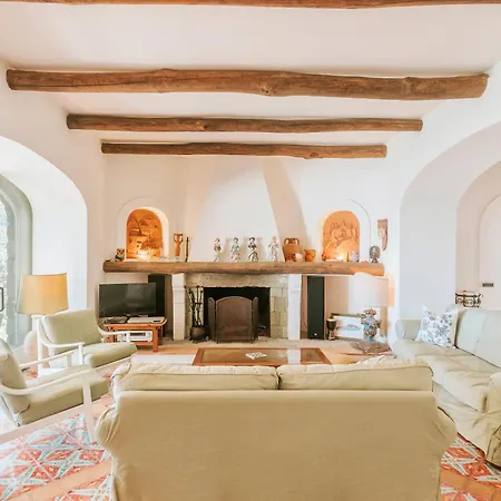 Willa La Falconara Charming With Sea View